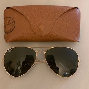 Rayban Aviators Gold Frame, unisex